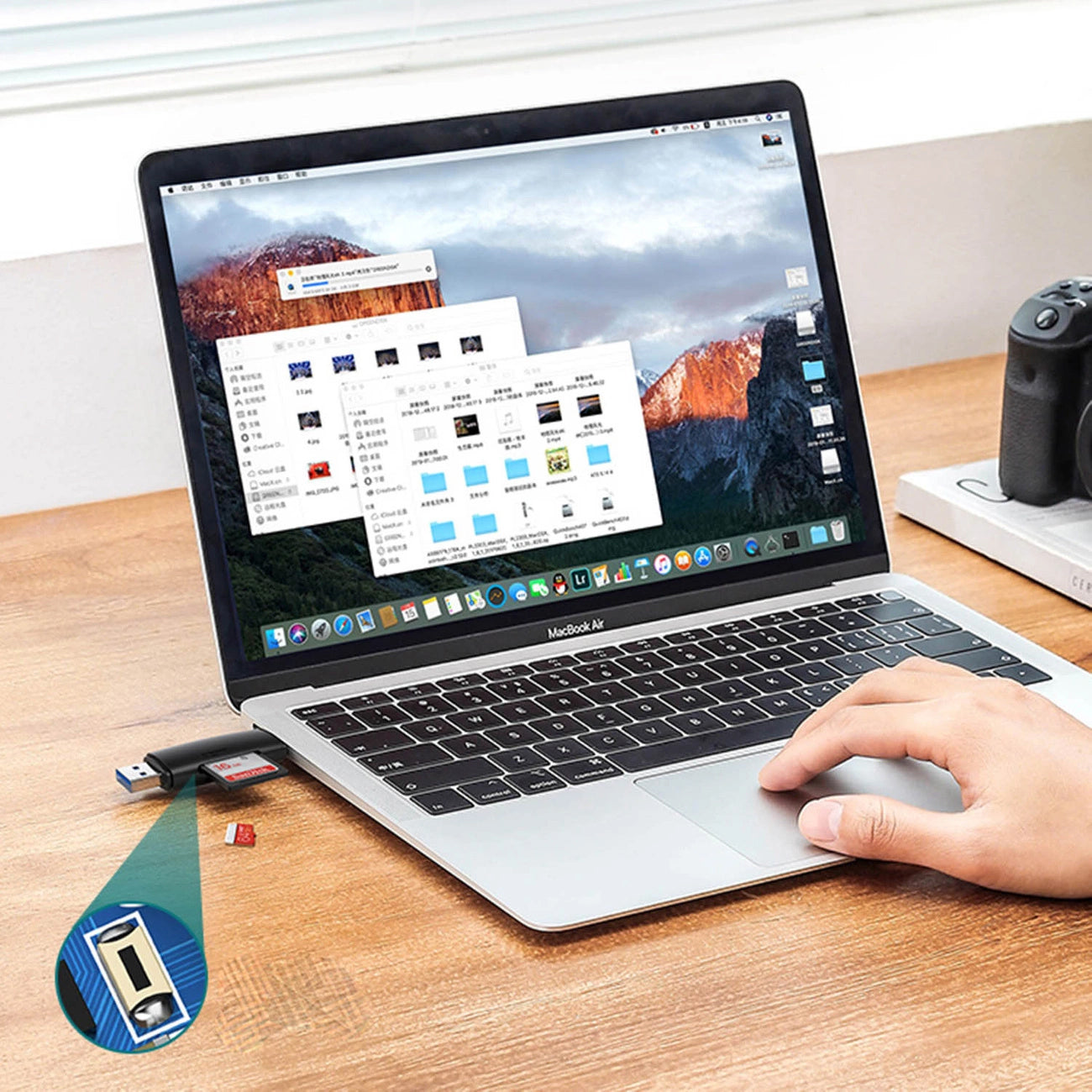 Čitač kartica USB / USB-C UGREEN CM304, SD - microSD, Crni