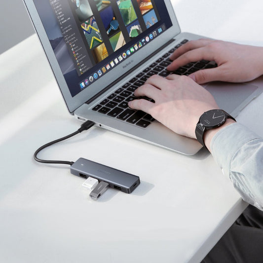 USB-C hub UGREEN CM219, 4 x USB-A 3.0, sivi