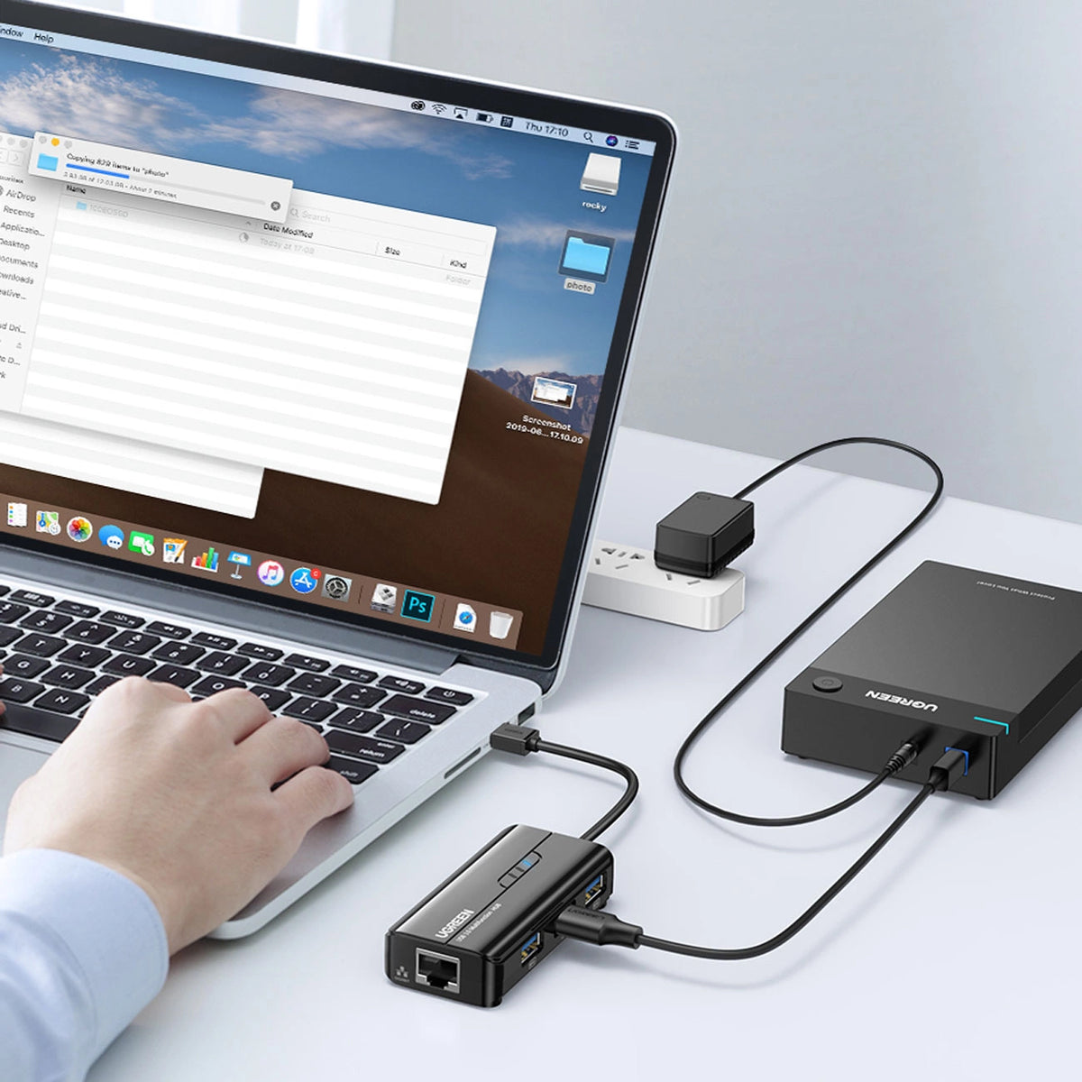 Hub USB UGREEN 20265, 3 x USB-A 3.0 - 1 x RJ45, Crni