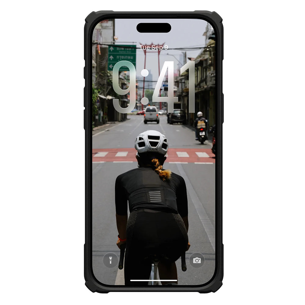Husa MagSafe za Apple iPhone 17 Pro Max, Urban Armor Gear, Plasma XTE, Crno Prozirna