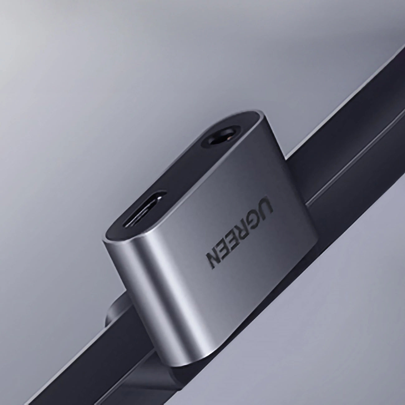 Audio adapter USB-C - 3.5mm / USB-C UGREEN CM193, sivi