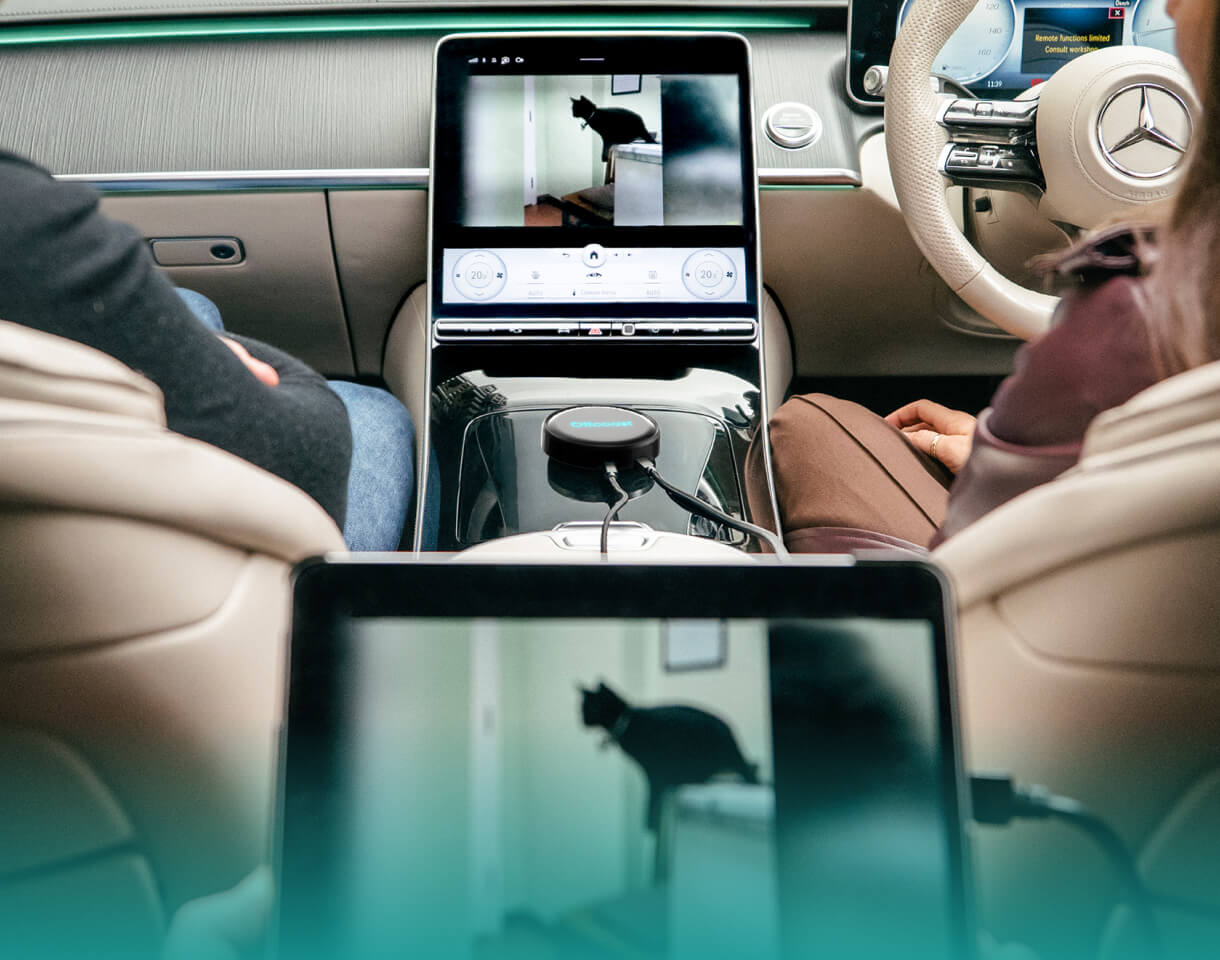 Bežični adapter Carplay / Android Auto Ottocast OttoAibox P3 Pro za Apple iPhone / Android Series PCS61-T