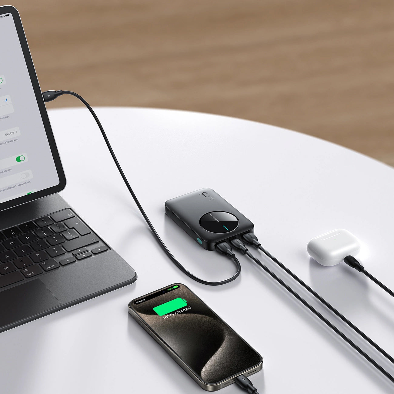 Vanjska baterija Joyroom JR-PBF13, 5000mAh, 12W, 1 x USB-C - 2 x USB-A, Crna