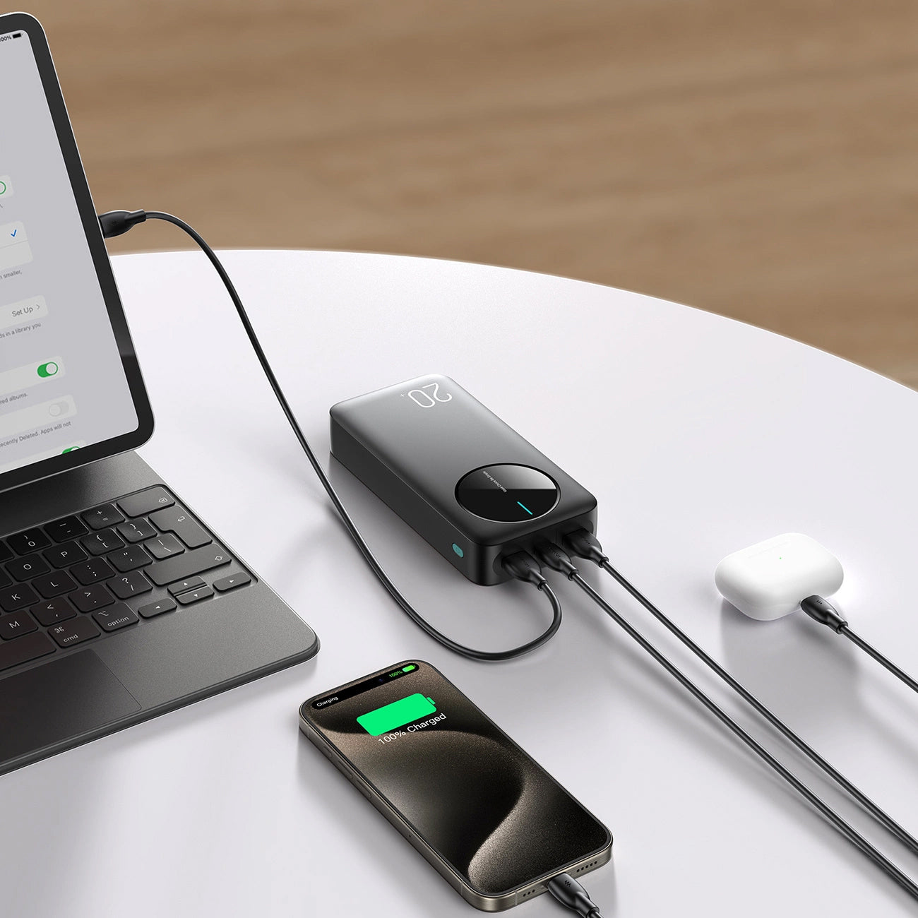 Vanjska baterija Joyroom JR-PBF14, 20000mAh, 12W, 1 x USB-C - 2 x USB-A, Crna