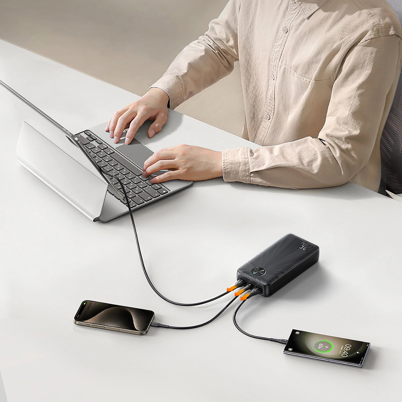 Vanjska baterija Joyroom JR-PBF16, 20000mAh, 22.5W, QC + PD, 1 x USB-C - 2 x USB-A, Crna
