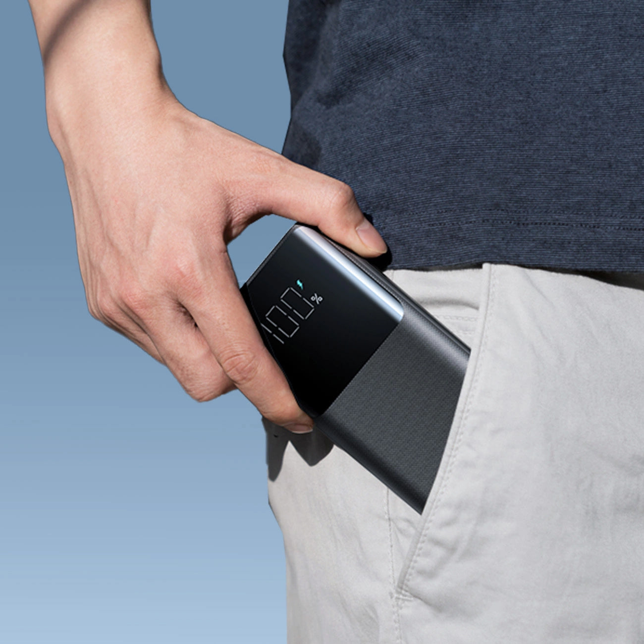 Vanjska baterija Joyroom JR-PBF20, 10000mAh, 25W, QC + PD, 1 x USB-C - 2 x USB-A, Crna