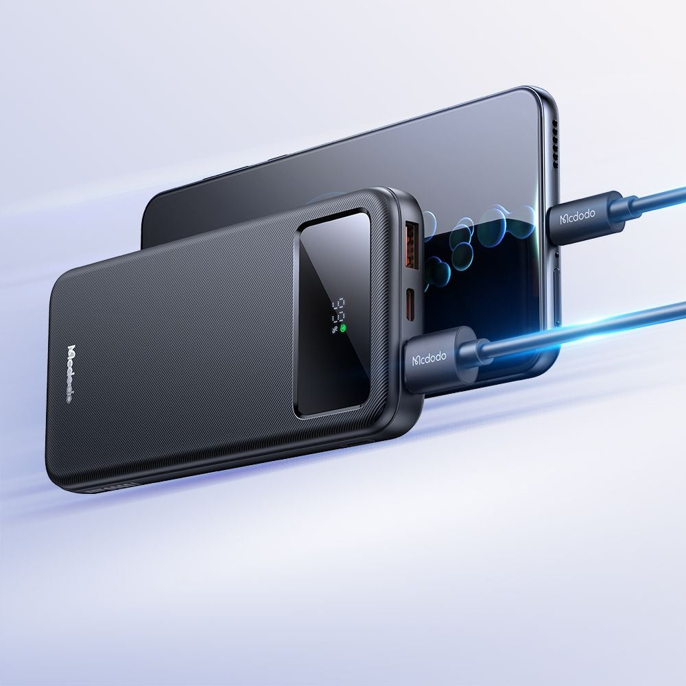 Vanjska baterija McDodo MC-4220, 10000mAh, 22.5W, QC + PD, 2 x USB-A - 1 x USB-C, Crna