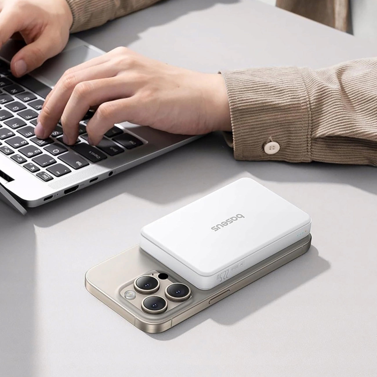 Vanjska bežična baterija Baseus Airpow2 Qi2, 10000mAh, 22.5W, QC + PD + FQI, 1 x QI - 1 x USB-A - 1 x USB-C, Bijela P10080000213-00