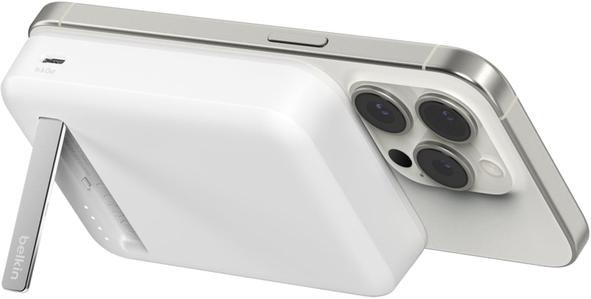 Bežična vanjska baterija Belkin BoostCharge Pro s postoljem, 10000mAh, 15W, FQI, 1 x QI - 1 x USB-C, Bijela BPD008btWH