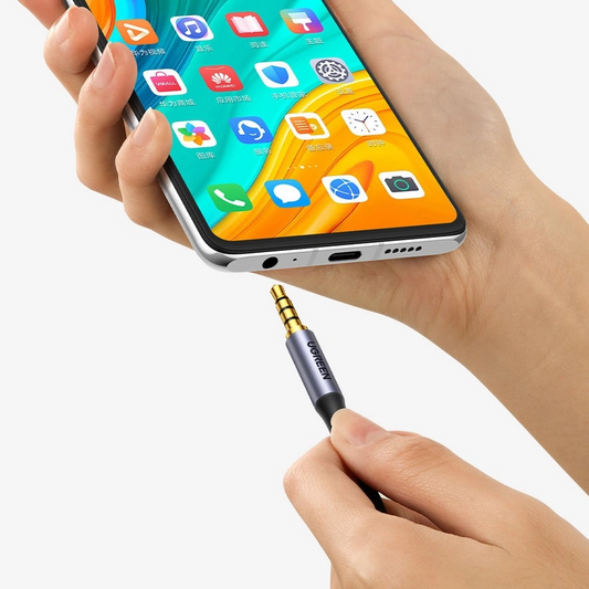 Audio kabel 3.5mm - 3.5mm UGREEN AV183, 3m, Crni