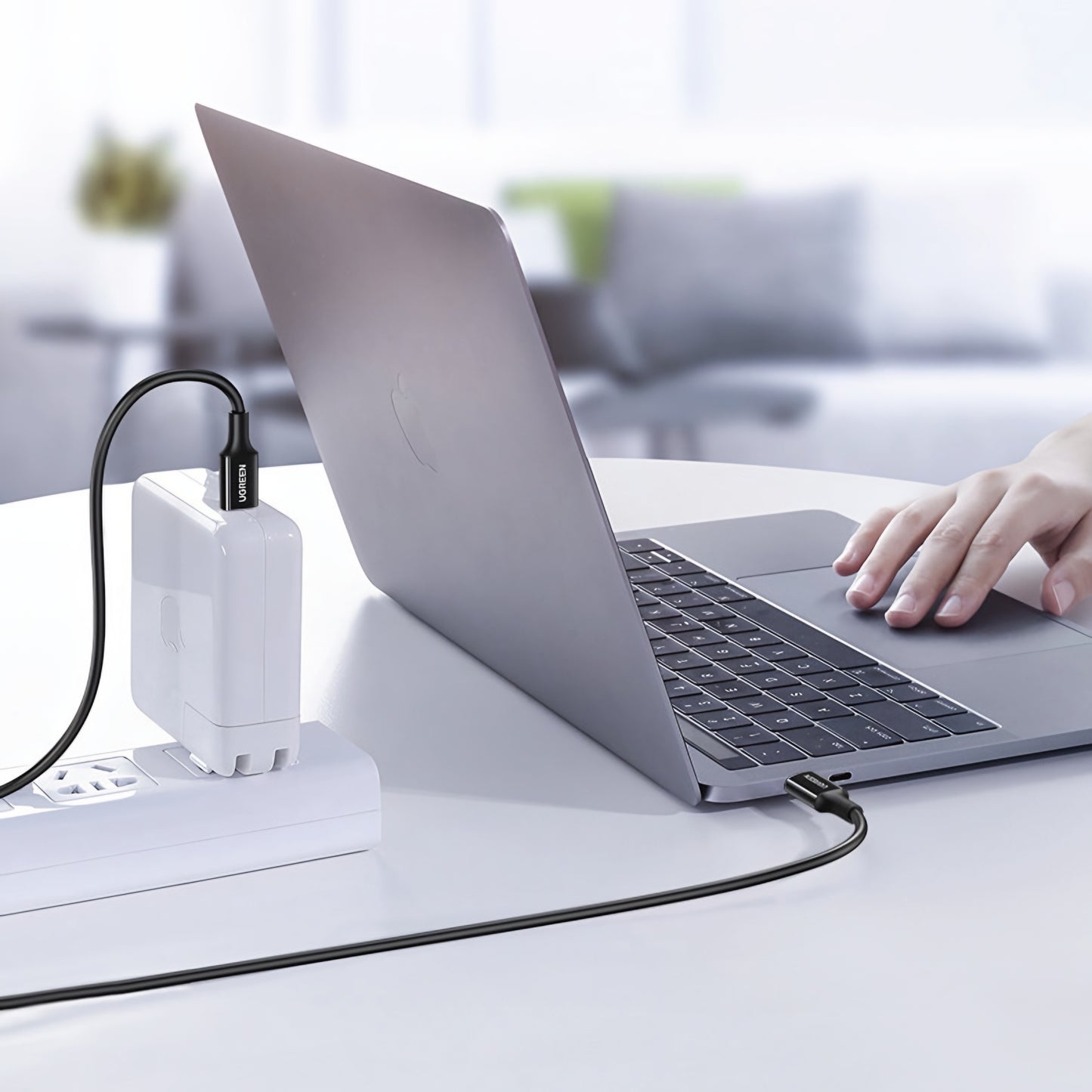 Kabel za podatke i punjenje USB-C - USB-C UGREEN US300, 100W, 2m, Bijeli