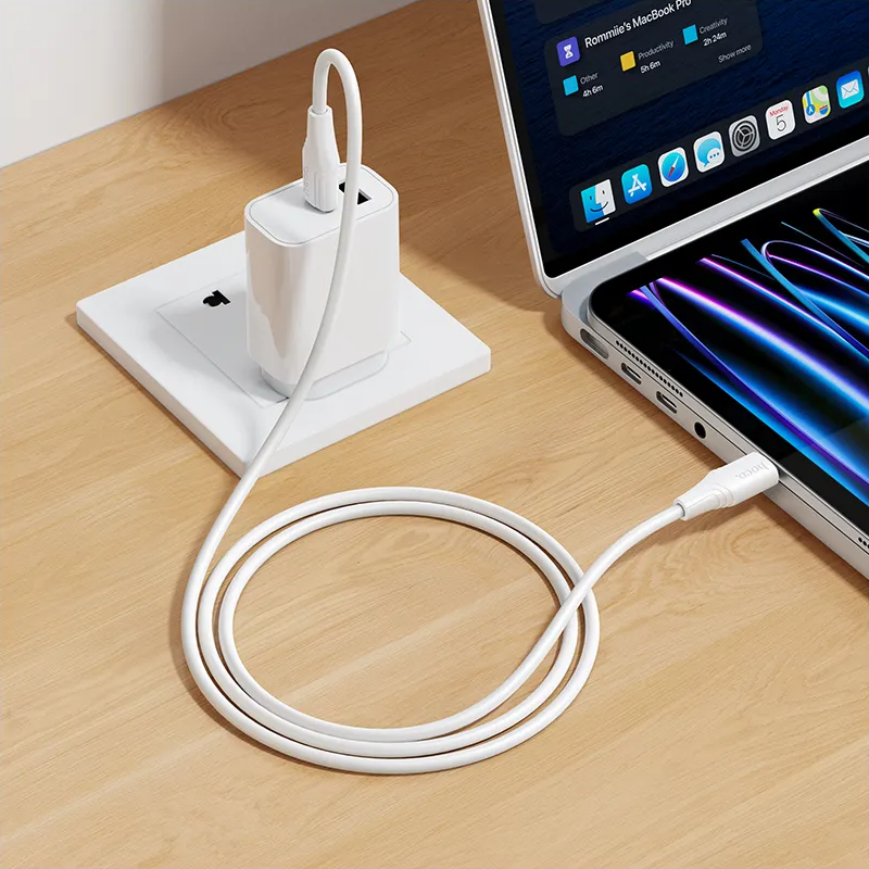 Kabel za podatke i punjenje USB-C - USB-C HOCO X124, 60W, 1m, Bijeli