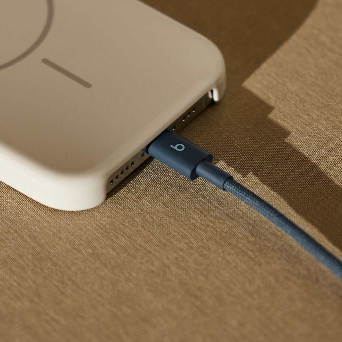 Kabel za podatke i punjenje USB-C - USB-C Beats, 1.5m, Plavi MDGE4ZM/A
