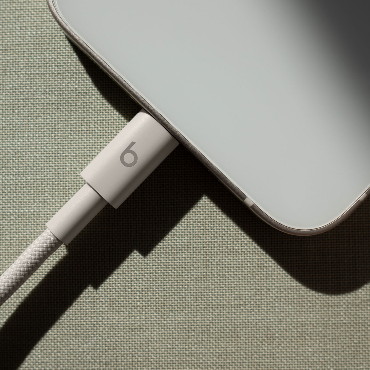 Kabel za podatke i punjenje USB-C - Lightning Beats, 1.5m, Bež MDGL4ZM/A
