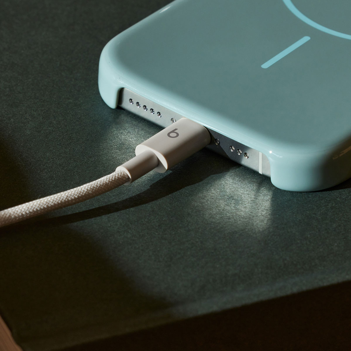 Kabel za podatke i punjenje USB-C - USB-C Beats, 1.5m, Bež MDGD4ZM/A