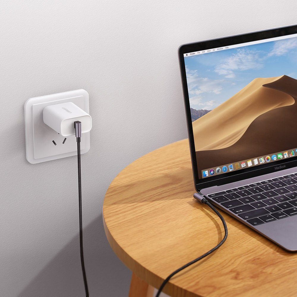 Kabel za Prijenos Podataka i Punjenje USB-C - USB-C UGREEN US323 Angled, 60W, 1m, Crni