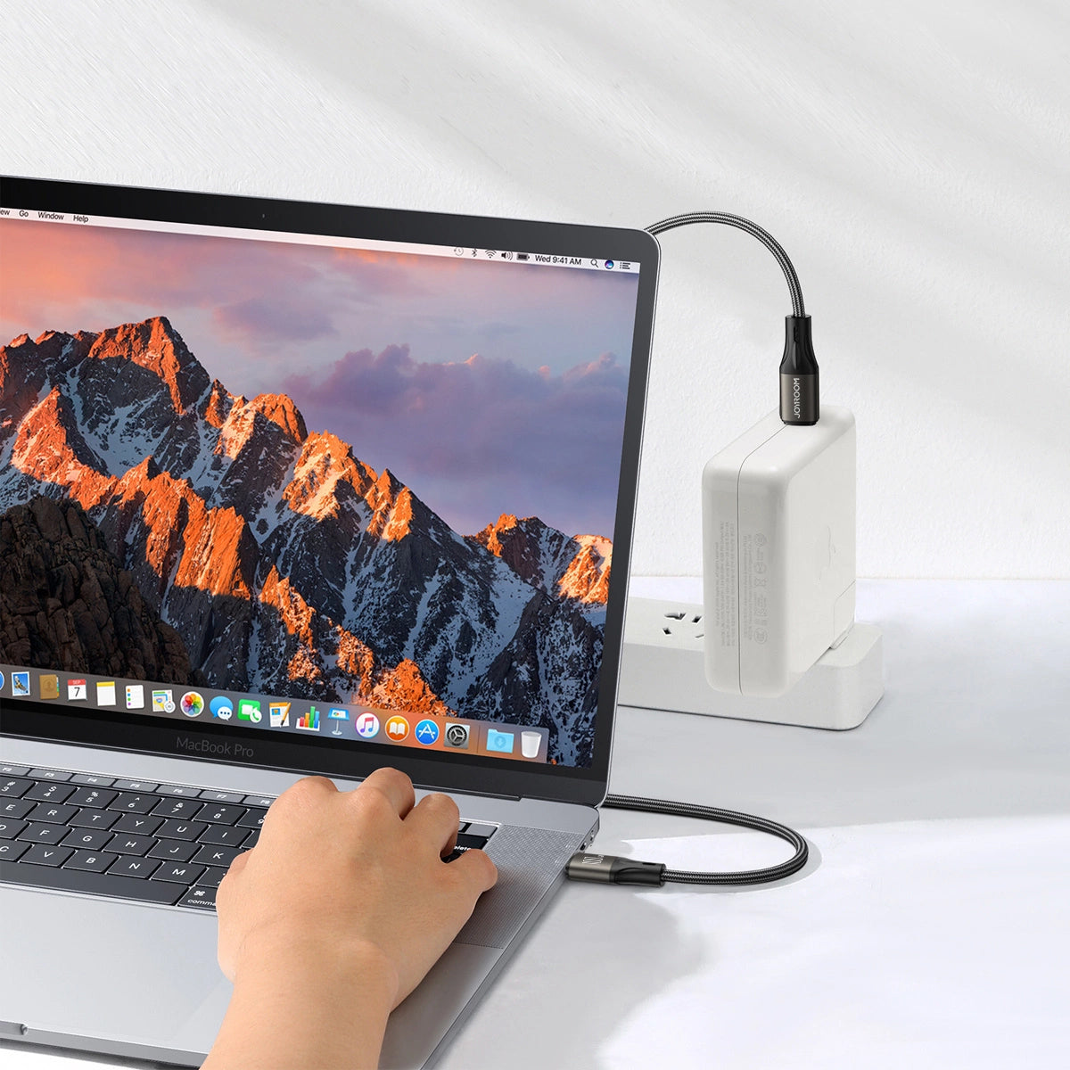 Kabel za podatke i punjenje USB-C - USB-C Joyroom S-A25 Light-Speed, 100W, 1.2m, Crni