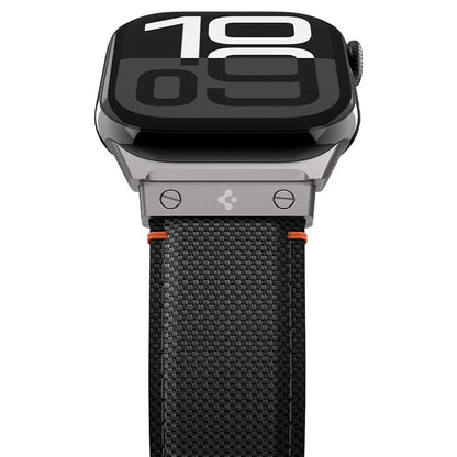 Spigen Classic Fit remen za Apple Watch 49mm / 46mm / 45mm / 44mm / 42mm Series, Crna AMP09304