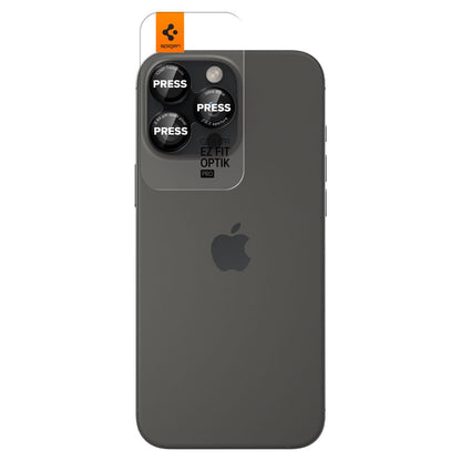 Zaštitna folija za stražnju kameru Spigen EZ FIT za Apple iPhone 16 Pro Max / 16 Pro / 15 Pro Max, Kaljeno staklo, Set od 2 komada, Crna AGL05217