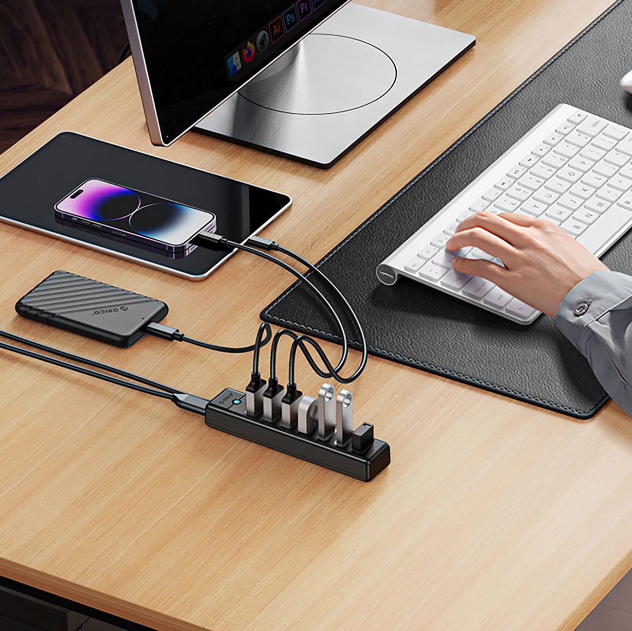 USB hub Orico PW7U-U3, 7 x USB-A 3.0 - 1 x USB-C, Crni