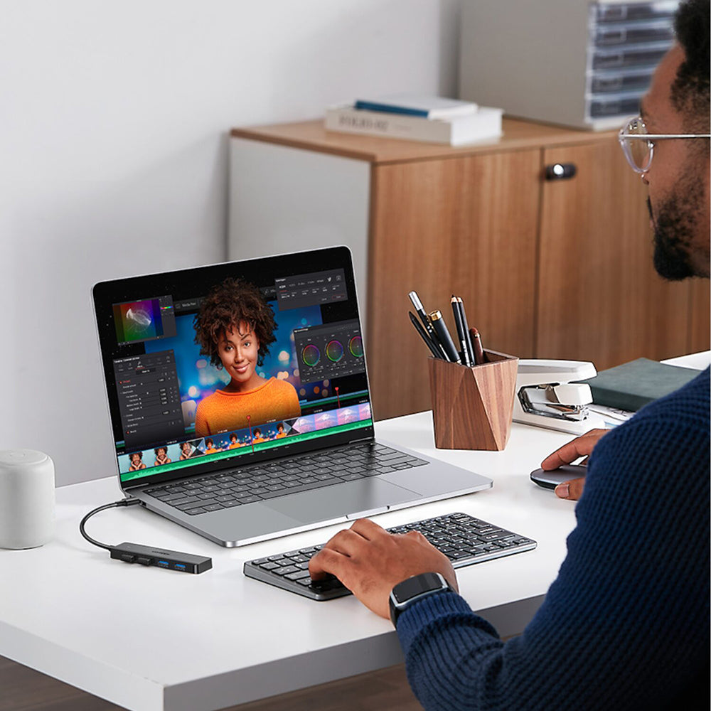 Hub USB UGREEN CM219 (25851), 4 x USB-A 3.0, Crni