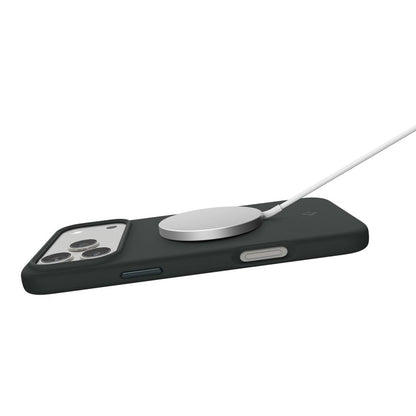 Futrola MagSafe za Apple iPhone 17 Pro Max, Spigen, Silicone Fit, Zelena