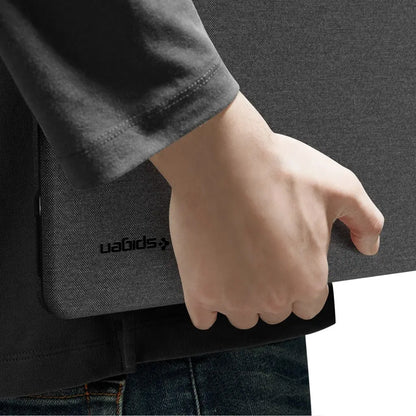 Spigen Urban Fit torbica za Apple MacBook Neo 13 inča, Crna ACS11541