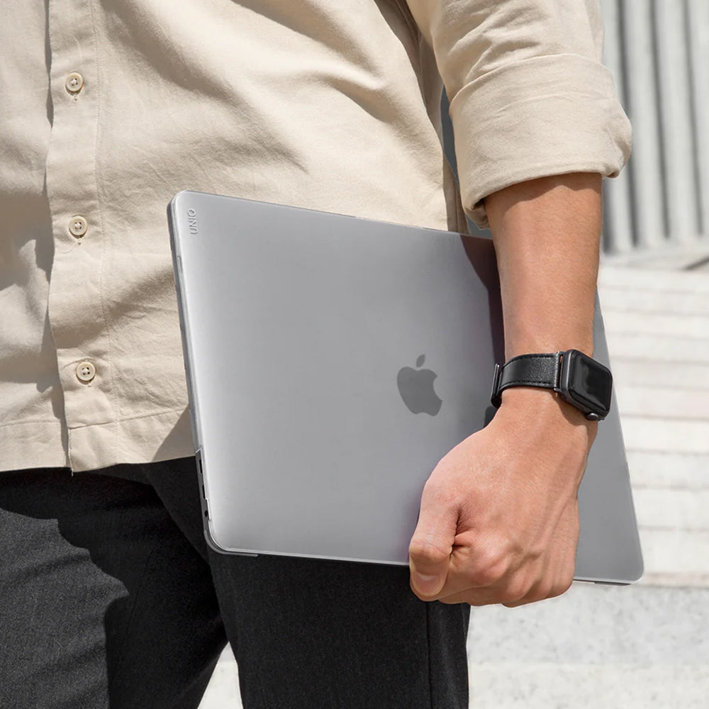 UNIQ Claro torbica za Apple MacBook Pro 16 inča (2026) / (2024) / (2023) / (2021), Mat Siva
