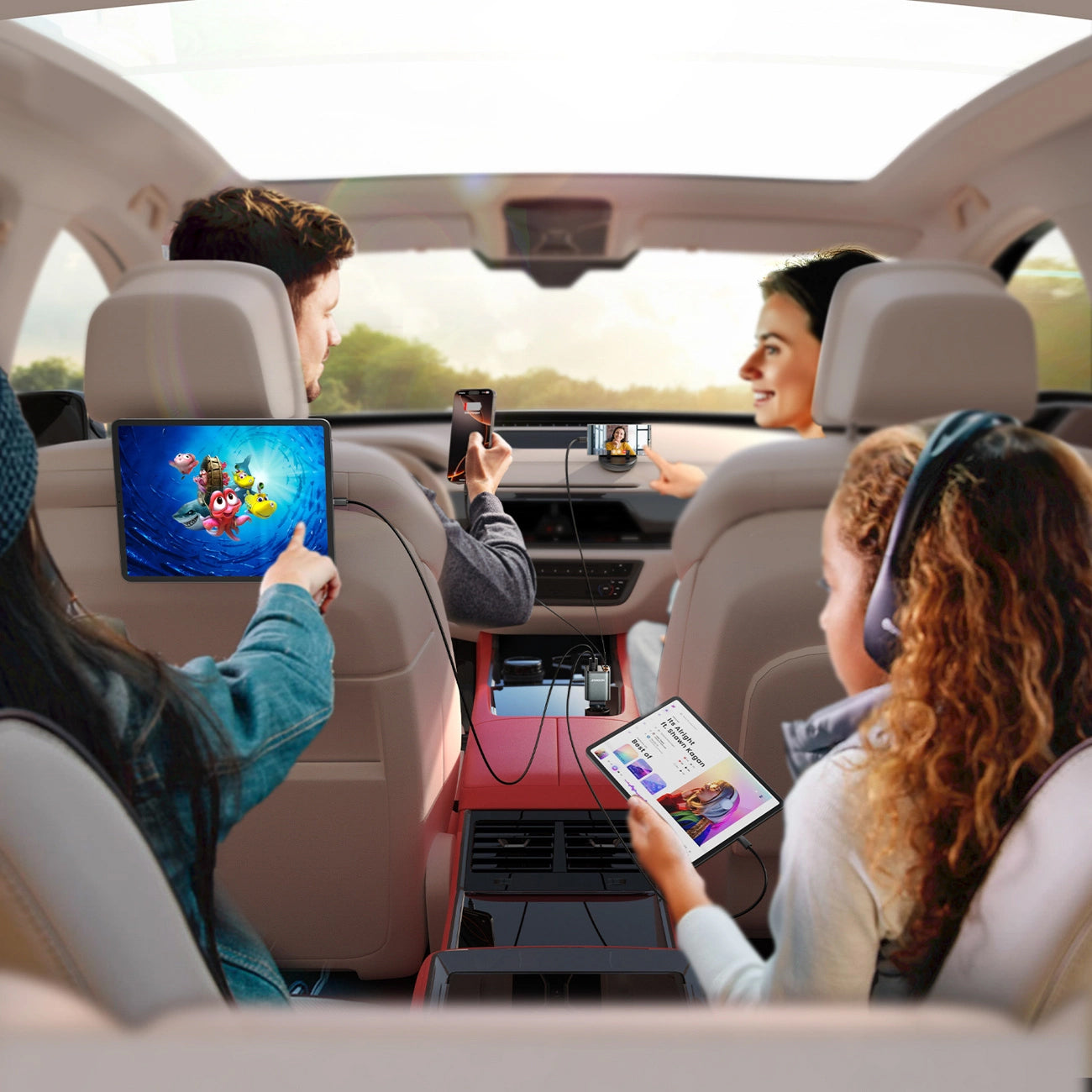 Auto punjač s USB-C / Lightning kabelom Joyroom JR-CCL05, 30W, 3A, 1 x USB-A - 1 x USB-C, Sivi