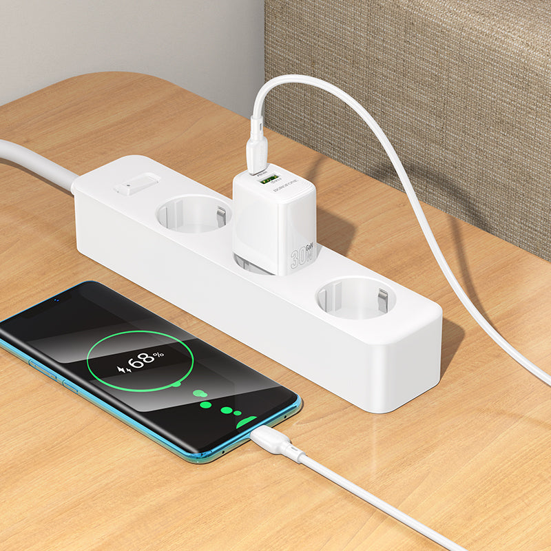 Punjač za mrežu s USB-C kabelom Borofone BN29 Fuente, 30W, 3A, 1 x USB-A - 1 x USB-C, Bijeli