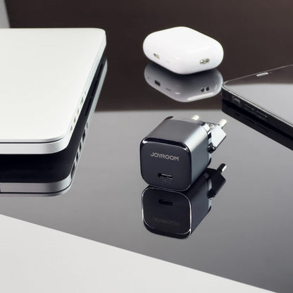 Mrežni punjač Joyroom JR-TCF02, 20W, 3A, 1 x USB-C, Crni