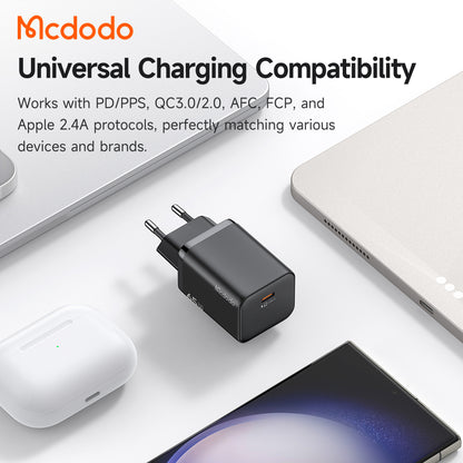 Mrežni punjač McDodo CH-0850 Ultimate Mini, 65W, 3.25A, 1 x USB-C, Crni