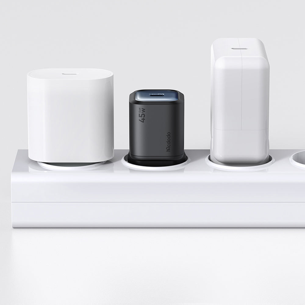 Mrežni punjač McDodo CH-4391 Ultimate Mini, 45W, 3A, 1 x USB-C, Crni