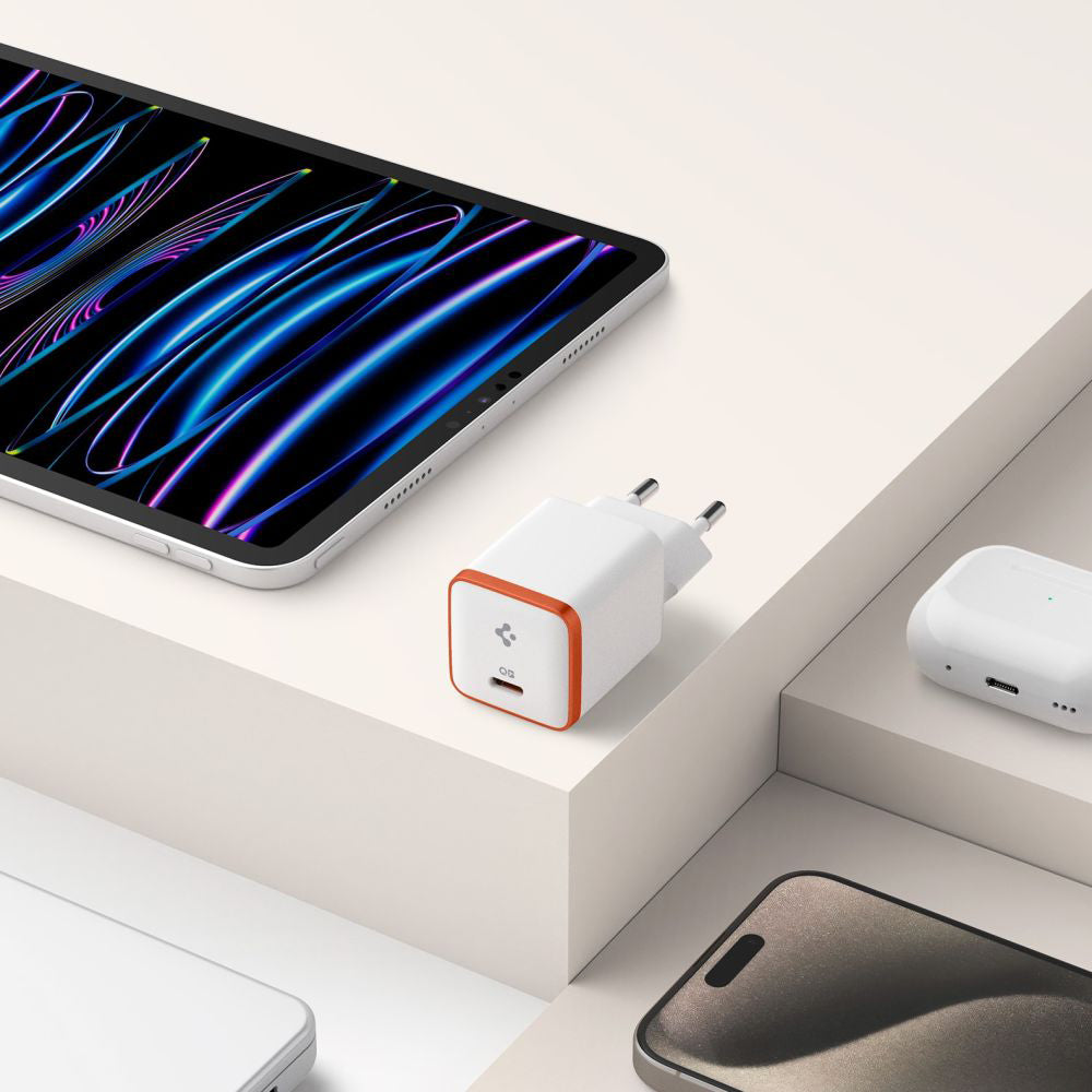 Mrežni punjač Spigen EE301EU Essential, 30W, 3A, 1 x USB-C, Bijeli ACH08449