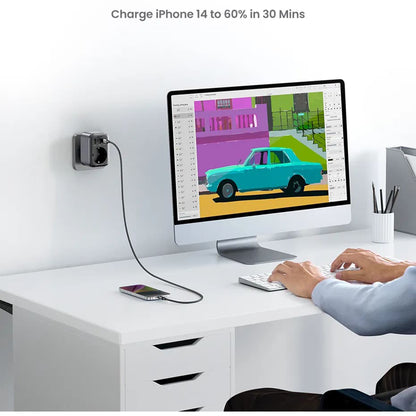 UGREEN 15289 US mrežni punjač, 30W, 3A, 2 x USB-A - 1 x USB-C - 1 x Schuko, Crni