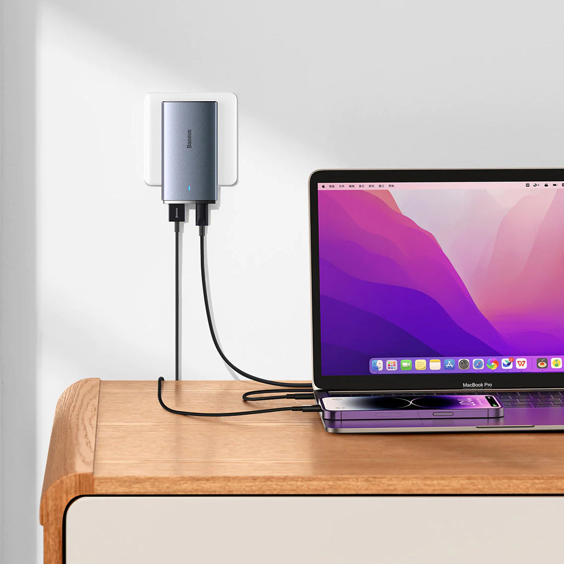 Mrežni punjač s USB-C kabelom Baseus GaN5 Pro Ultra Slim, 65W, 3.25A, 1 x USB-C, sivi CCGP150113